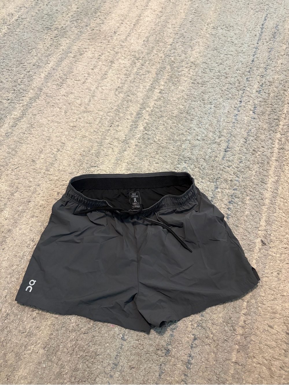 On Running Womens 3 Core Shorts Medium M Charcoal Gray Black Lined Activewear⁠